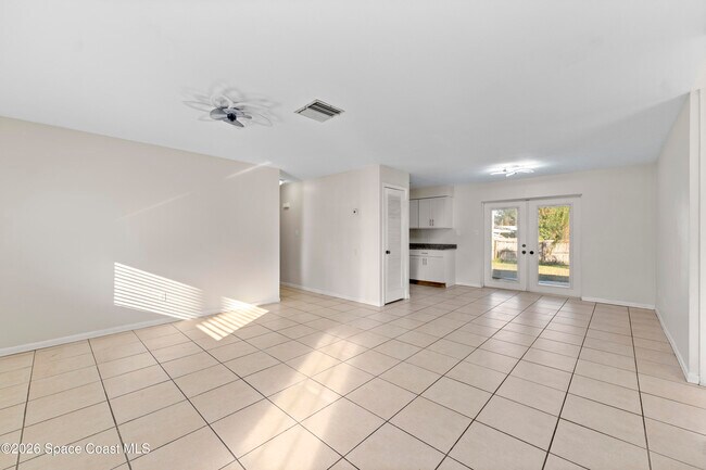 Photo - 420 S Tropical Trail