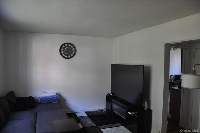 Photo - 133-22 Laurelton Pkwy