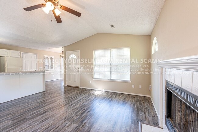 Photo - 3031 W Essex Dr
