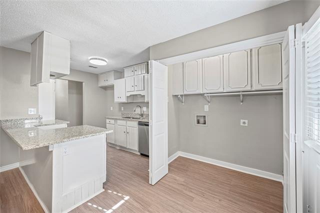 Photo - 565 Park Center Blvd