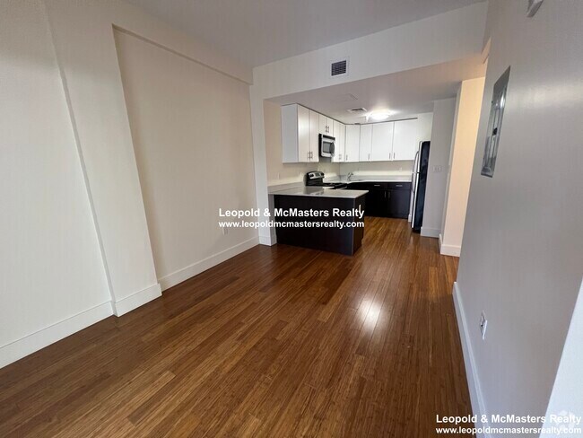 Building Photo - 11 Winter St Rental