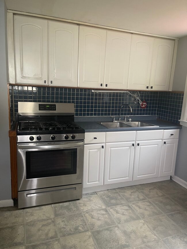 Photo - 293 N Hoadley St