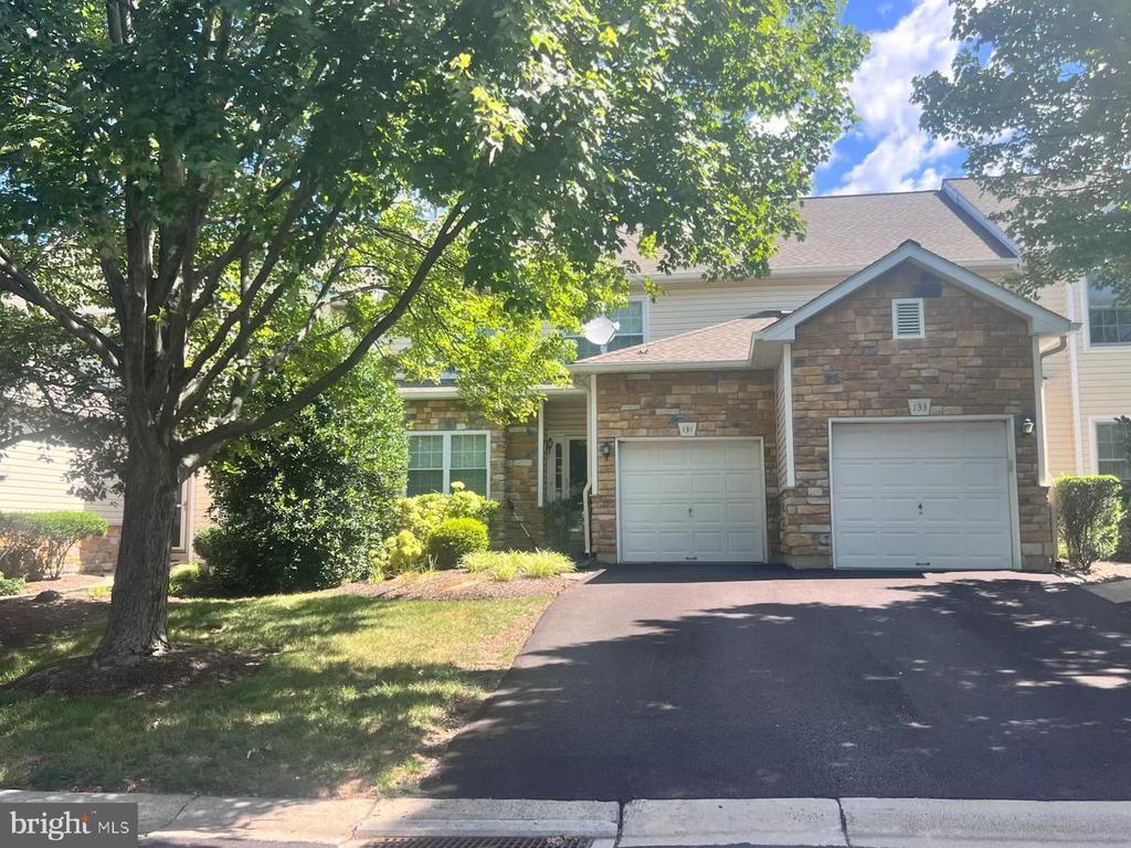 Photo - 131 Gleneagles Dr Townhome