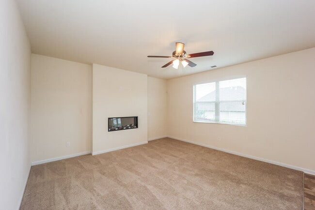 Photo - 380 Hamilton Pointe Dr