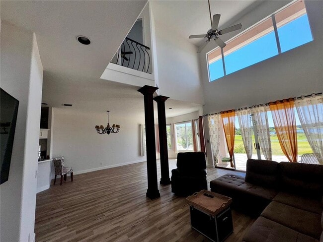 Photo - 7200 Bay Club Way