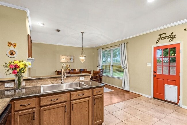 Photo - 2710 Golden Creek Ln