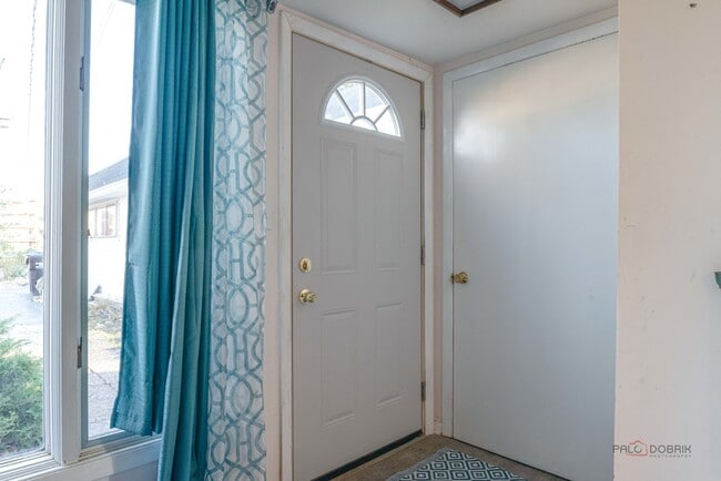 Photo - 443 N Main St