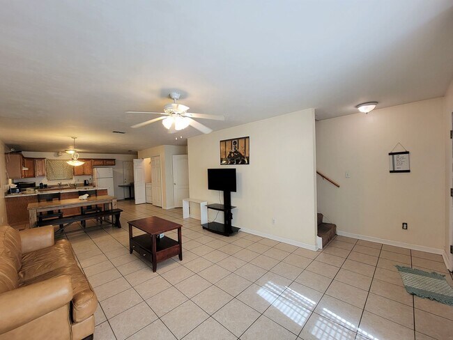 Photo - Large 4 bedroom town home with ceramic tile for rent right away for $1650