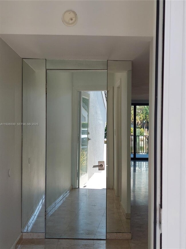 Photo - 255 Poinciana Island Dr