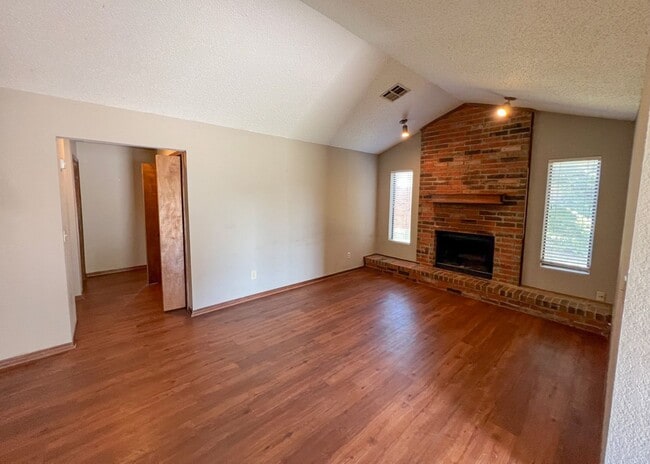 Photo - Sweet Duplex in Edmond!