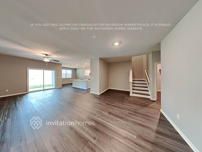 Photo - 105 Webster Cir