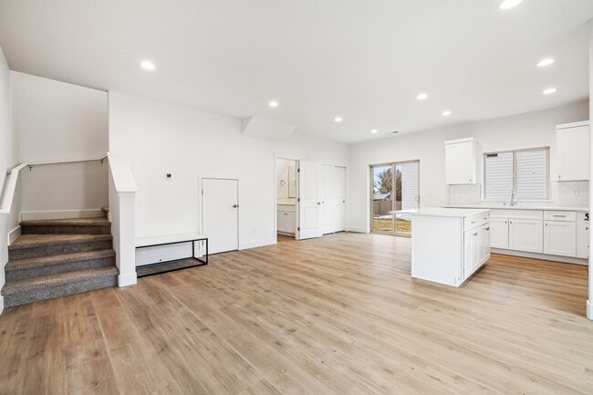 Photo - 1009 S Underwood Pl