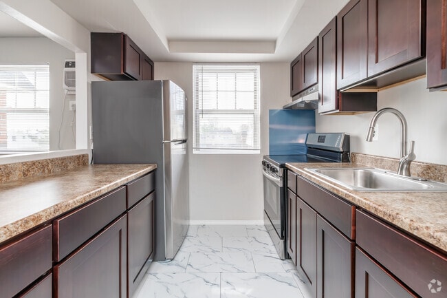 1BR, 1BA - 750SF - Kitchen