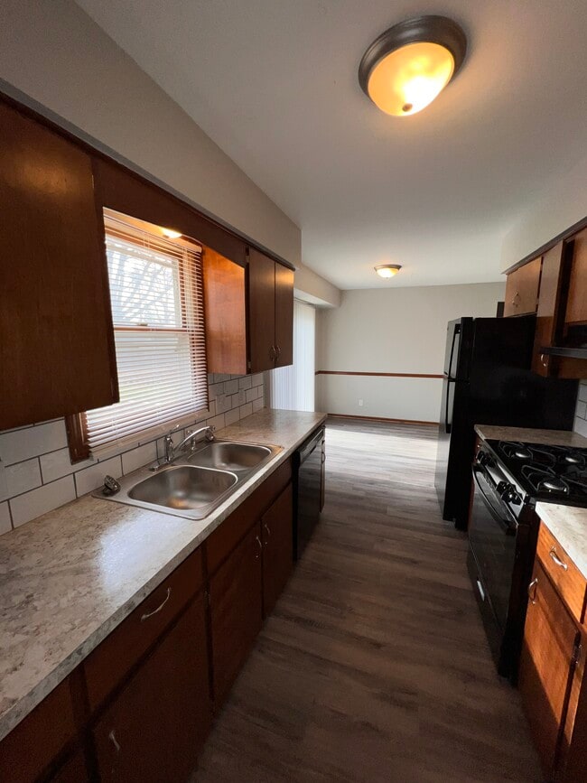 Photo - 3628 Bluebird Ave SW
