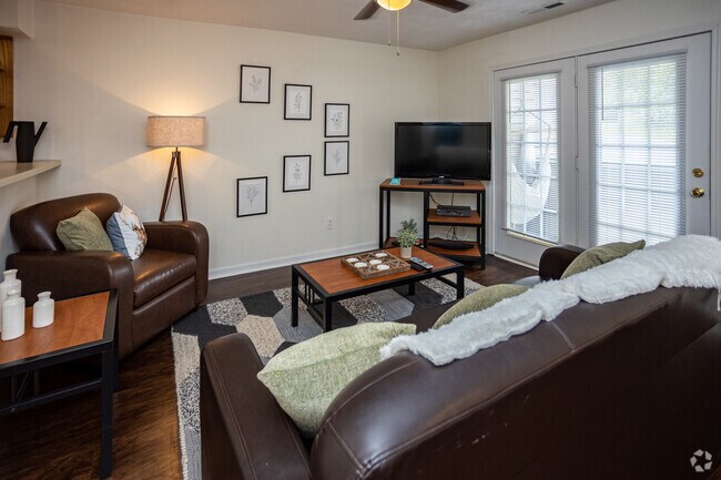4 BR, 4 BA Standard