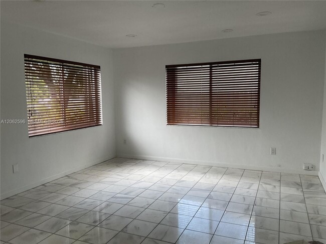 Photo - 8830 SW 200th St