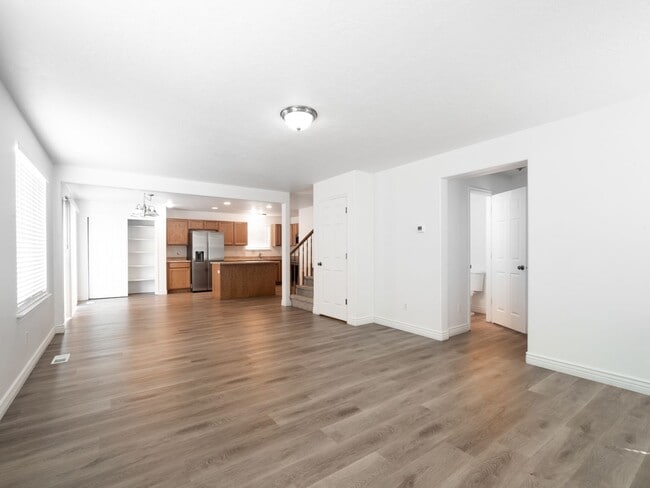 Photo - 4 Bedroom - 2.5 Bathroom House in Provo