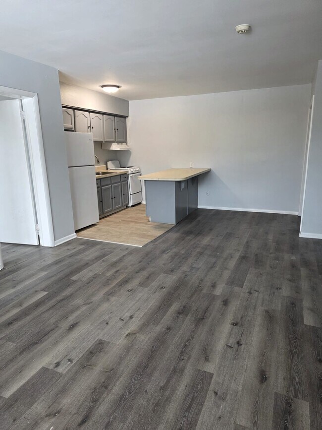 18 W 22nd St Unit 1BR