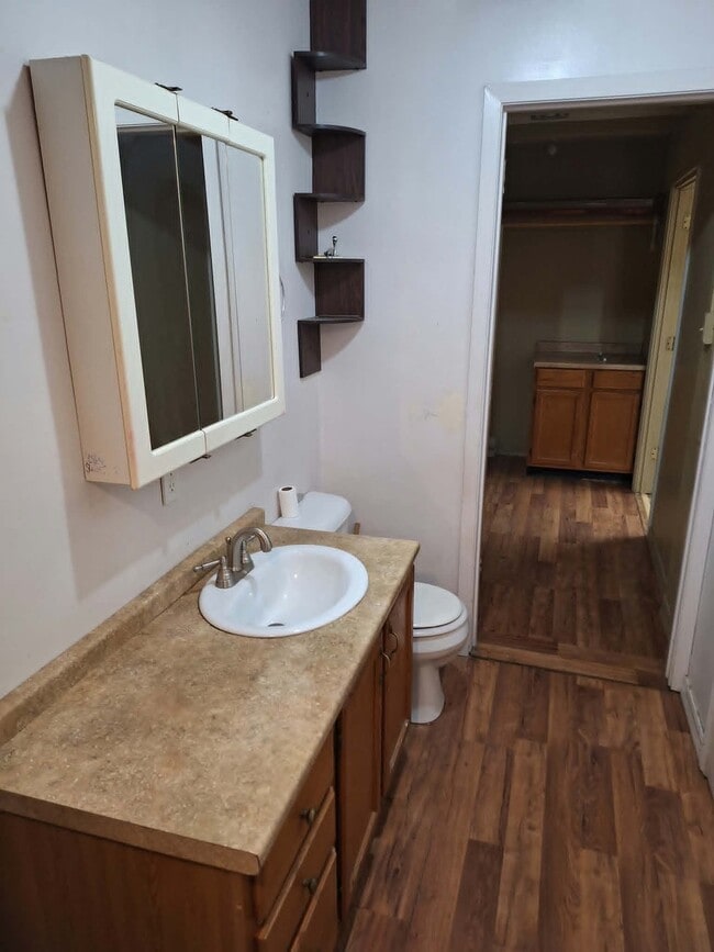 Photo - 3204-3216 Busch St Unit 3206