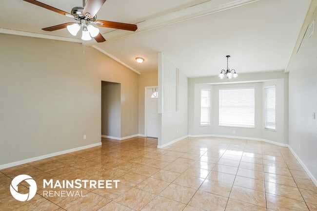 Photo - 2214 SW 2nd Ct