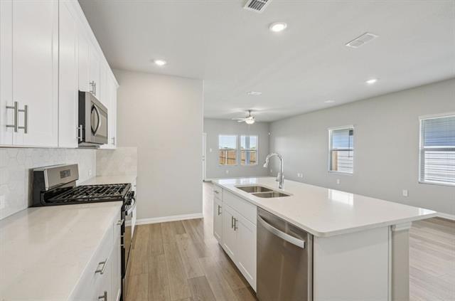 Photo - 613 Clover Crk Dr