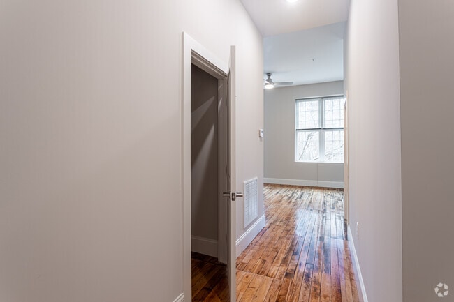 2BR, 1BA