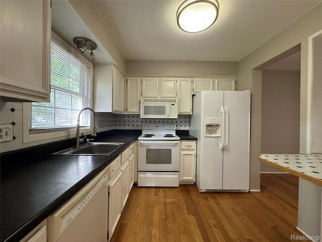 Photo - 1775 Brentwood Unit 344