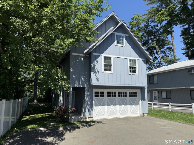 Photo - 17 Oenoke Pl