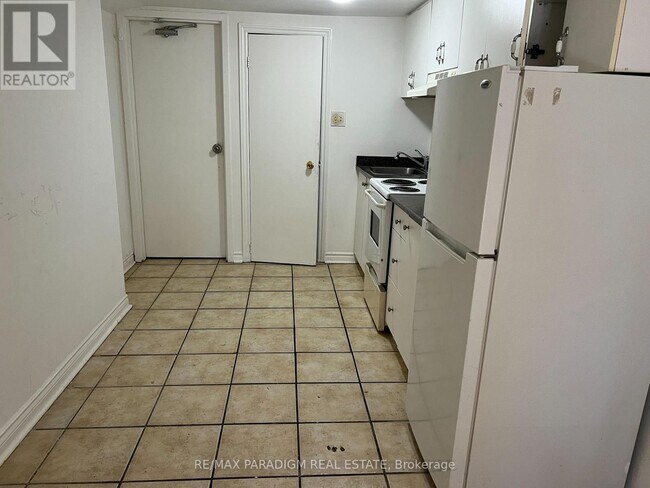 Photo - 869 Broadview Ave Unité 104