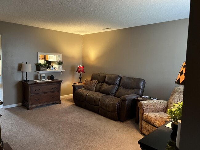 Photo - 209 Radford Dr