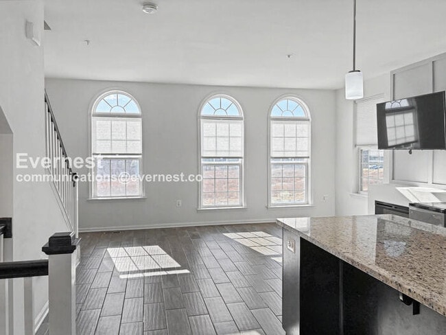 Photo - 10612 Presidential Pkwy