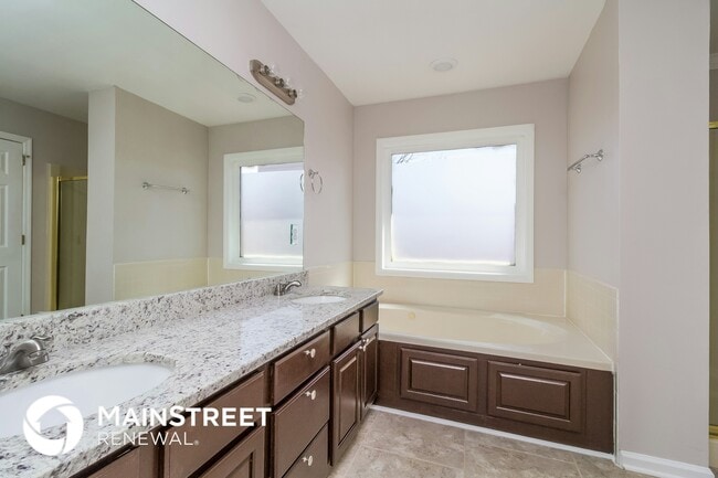 Photo - 4352 Cambridge Dr