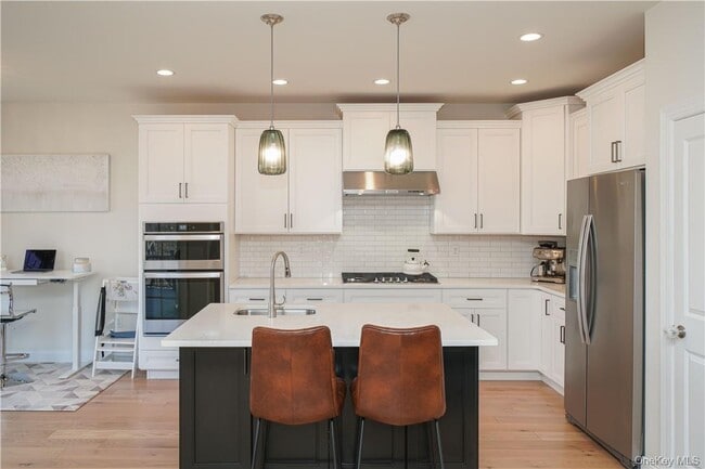 Photo - 20 Deforest Dr