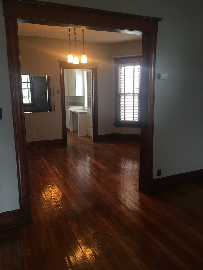 Photo - 2516 Wirt St