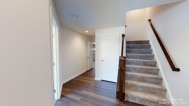 Photo - 2704 S Spurway Dr