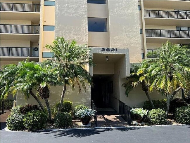 Building Photo - 2621 Cove Cay Dr Unit 407 Rental