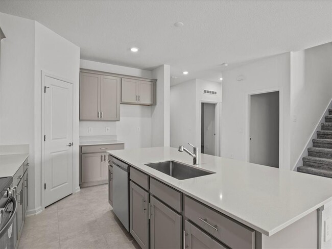 Photo - 6325 Blissful St
