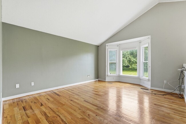 Photo - Experience a private retreat just beyond the city limits of Winchester where scenic beauty and re...