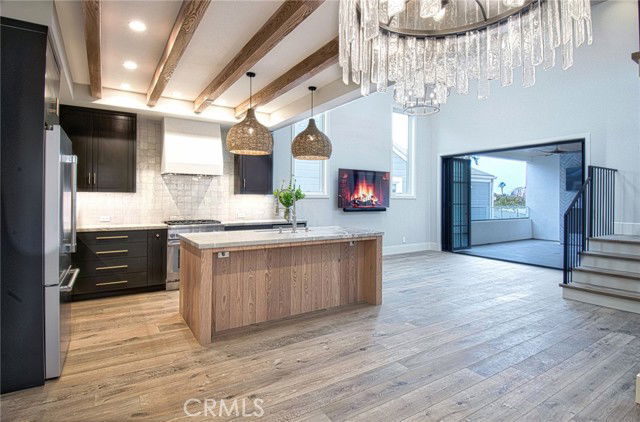 Photo - 710 Avocado Ave