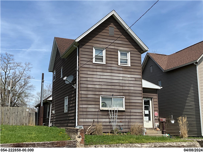 Building Photo - 308 Wilson St