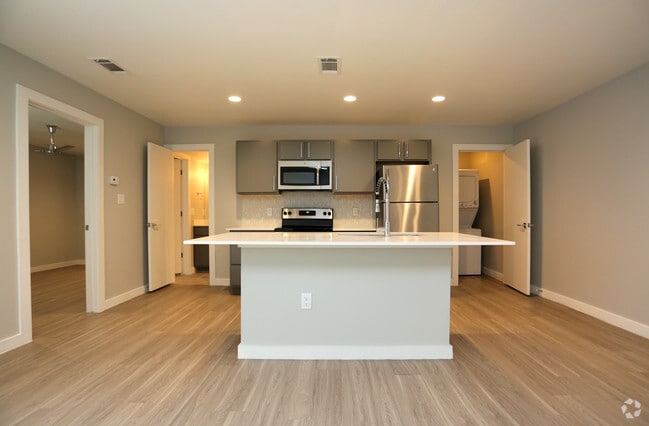 Photo - The Trousdale