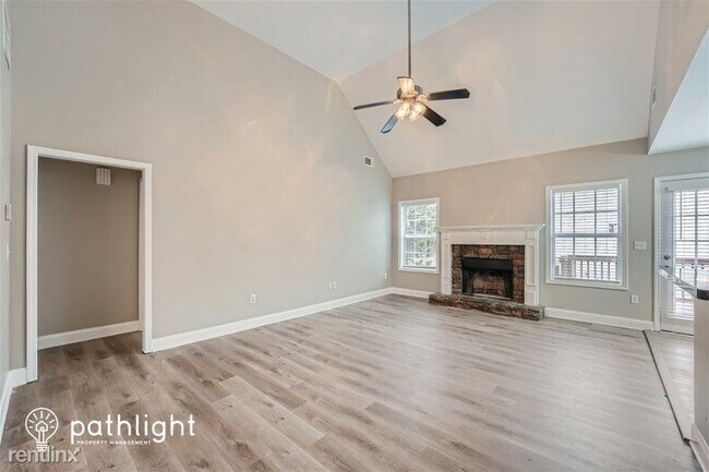 Photo - 4 br, 2 bath House - 70 Ashtin Way UNIT