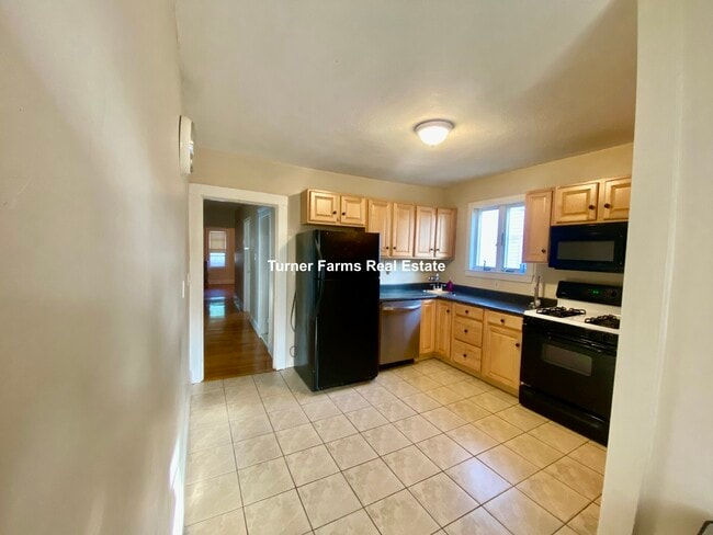 Building Photo - 89 Hillsdale Rd Unit 1 Rental