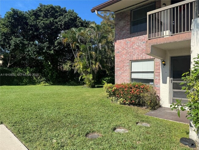 Photo - 6031 Shaker Wood Cir Unit 101