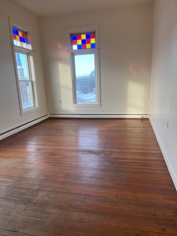85 Main St