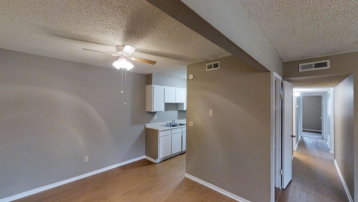 Photo - Cedar Oaks Apartments