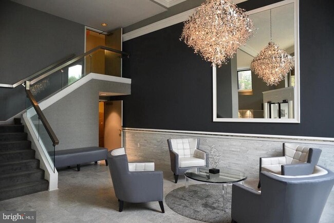 Building Photo - 2111 Wisconsin Ave NW Unit 402