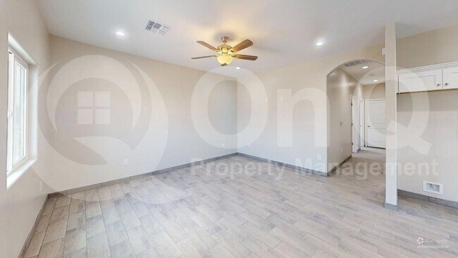 Photo - 1605 N Yavapai St