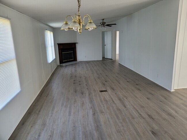 Photo - 153 Peak View Rd