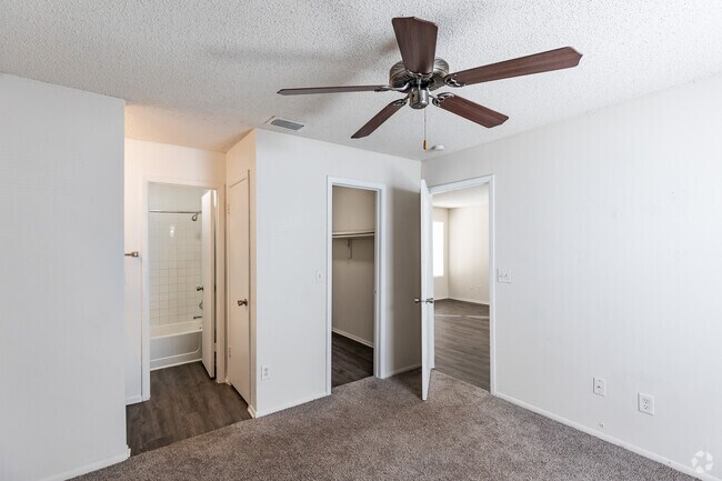 2HAB, 2BA - 948SF